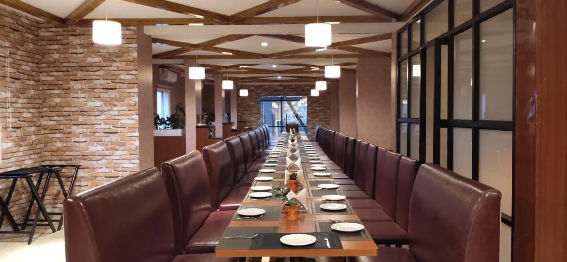 V One Hotel-Ambara Elite Bangalore Eksteriør bilde